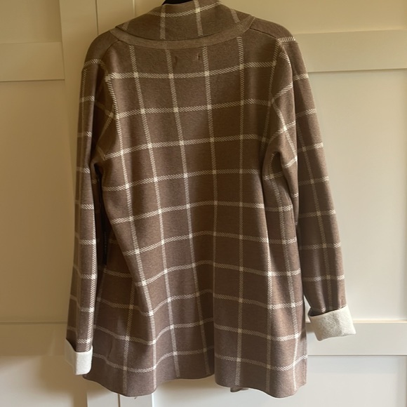 Jones & Co, Jones New York Cardigan, beige with white window-pane plaid. - Picture 10 of 10